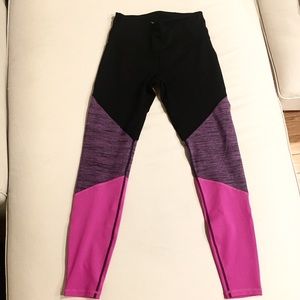 High waisted Old Navy workout leggings